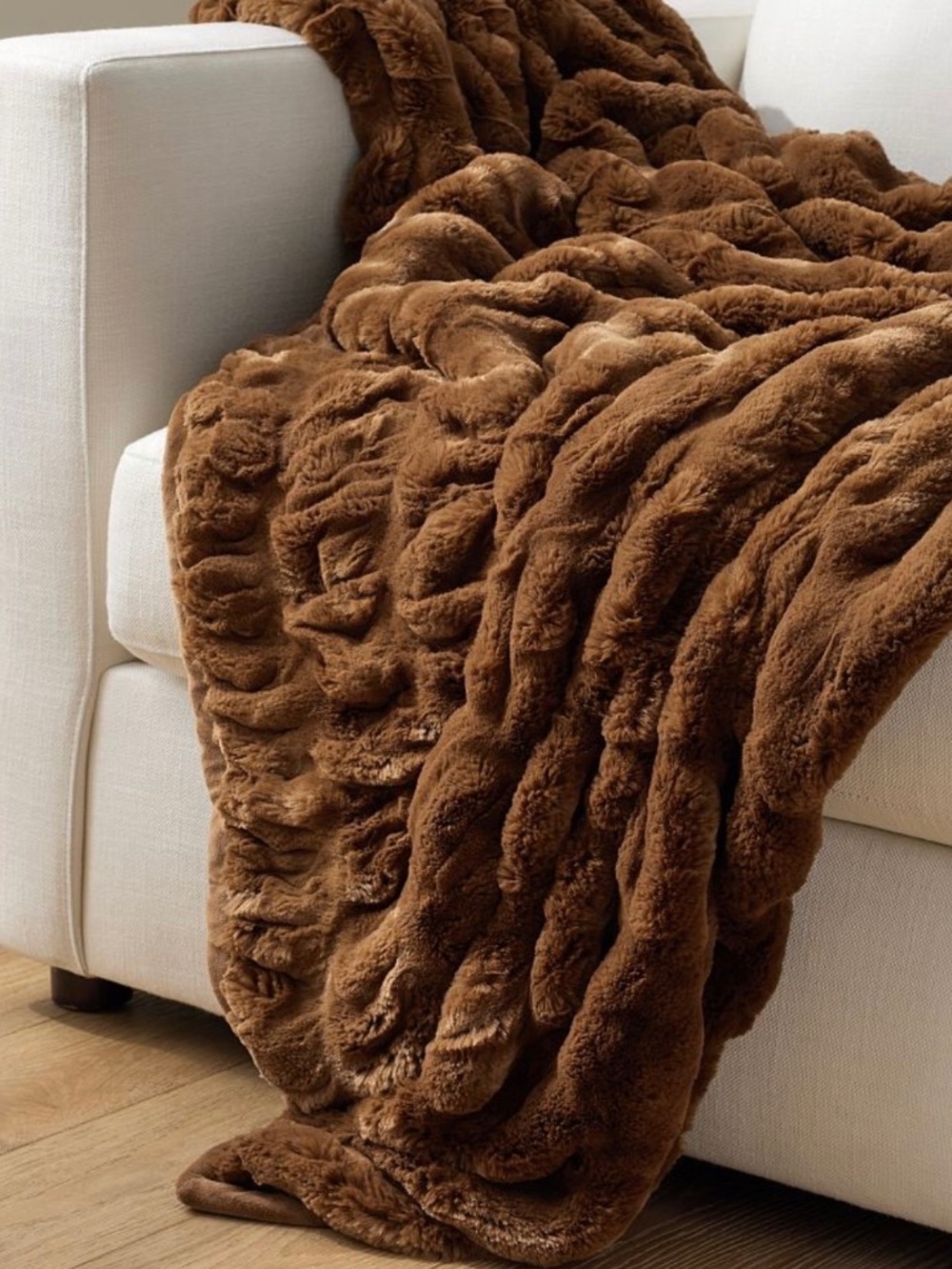 Pottery Barn - Ruched Faux Fur Throw - 50*60”